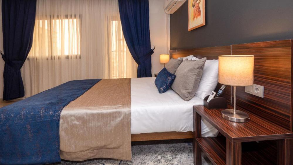Souare Premium Hotel Конакрі Екстер'єр фото